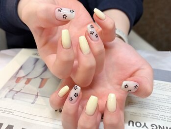 ネイルサロン北野坂/春にぴったり♪小花柄ネイル