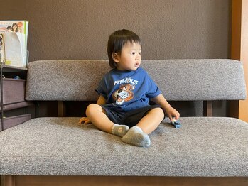 子育てママの整体サロン/施術中のお子様の様子