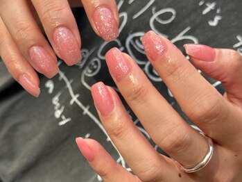 ナナドット(#7.)の写真/【人気ブランド取り扱い店◎】豊富なカラーでお好みの仕上がりに♪マグネットネイルで指先を華やかに☆