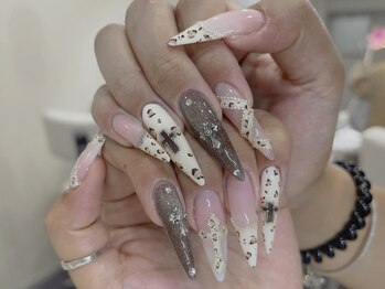 ネイルズバー 新宿店(Nails Bar)/クロス×レオパードネイル