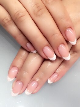 ミキュア(MICURE)/白のフレンチ