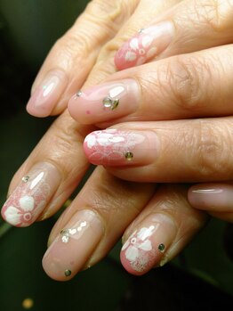 カラフルネイルズ/一か月後のお客様ネイルです