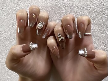 ジェイノヴァール(Jnovart)/