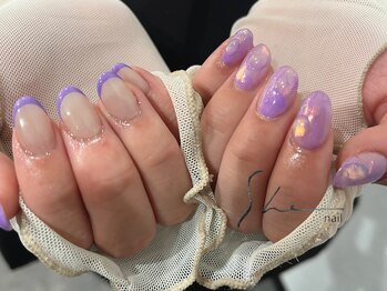 シー(SHE)/ちぐはぐネイル