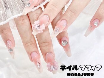 ネイルマフィア 原宿(NAIL MAFIA)の写真/「整った綺麗なスカルプの形」×「均等の厚み」で最強卍''盛り盛りにパーツやアートをオーダーしちゃって★