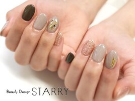シンプル　ワンポイント　ラメ