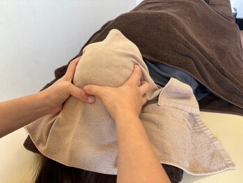 ココチル 大塔店(COCOCHILL)の写真/当店オススメ！水やオイルを使わない施術のドライヘッドスパは、お直しも気にせずお気軽にお試しできます◎