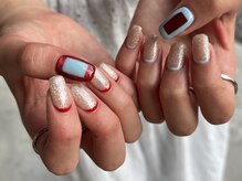 ジュイール(Jouir)/赤と水色のコントラストが◎