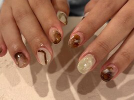 ブラウンニュアンスネイル