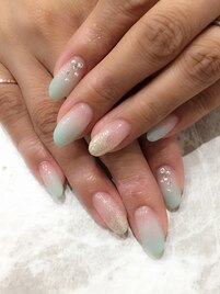 爽やかミントグリーン