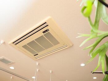 にらさわ整骨院/院内環境-施術施設用空気清浄機