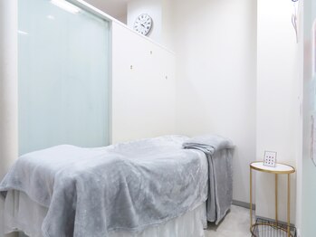 まつげエクステ専門店 アイラ 銀座店(EYELA)/落ち着いた施術スペース♪