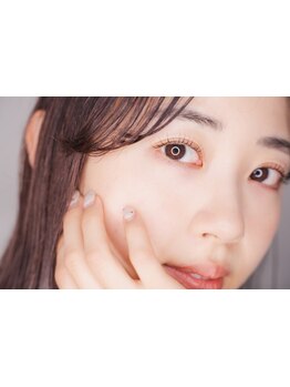 ナチュラル上品な目元にしたい