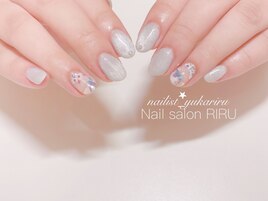 マグネット×フラワーネイル