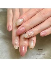 ネイルアラモード(Nail.alamode)/ぷっくりフラワーアート