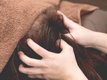 リラクゼーションサロン ケアユー(Care U)の写真/【頭皮マッサージ&リフレクソロジー60分¥5300】リクライニングチェアでゆったりくつろぎ、むくみ解消★