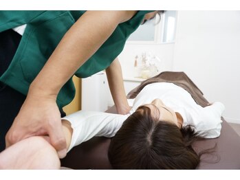 京 鍼灸院 整体院/整体施術風景