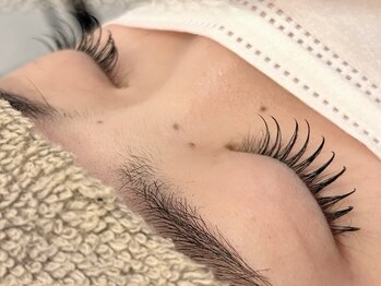 ビーケーアイラッシュ 高宮(BK-EYELASH)/フラットラッシュ 束感仕上げ