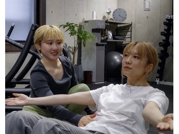 ビエネスタジムトウキョウ 青山(BIENESTAR GYM TOKYO)/【2】姿勢・可動域をチェック