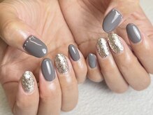 バーガンディ 鶴田(BURGUNDY)/グレー×シルバー