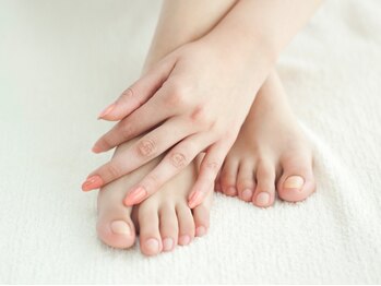 エニシング ネイルアンドケア(Anything Nail&Care)の写真/【当日予約OK】爪が薄い・傷みが気になる…という方に◎パラジェル使用＆ケア重視で美しい理想のお手元に♪
