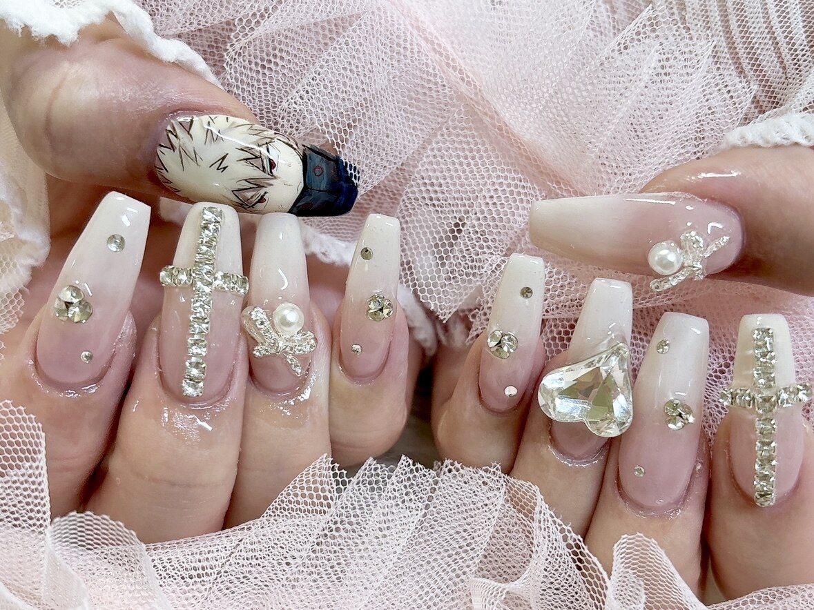 78))ハートネイル キラキラ フレンチガーリー ストーンシルバー ネイル