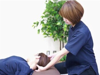 『本格整体・骨盤・姿勢矯正・肩コリ腰痛』J'Sメディカル整体院 西梅田院/8)首・肩のこりもお任せ！肩こり