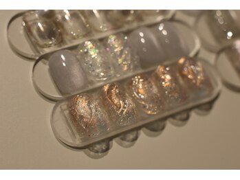 リフルネイル(Le flou nail)の写真/【NewOpen☆】大人っぽさに遊び心のある最旬デザイン♪マグネットやうるうる等多数ご用意!フィルイン対応◎
