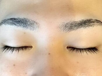 サロンドココリール(salon de cocorire)の写真/気になる眉毛のお手入れが面倒…そんなお悩みを解決！清潔感のある好印象な印象へ♪お顔の印象UPを☆