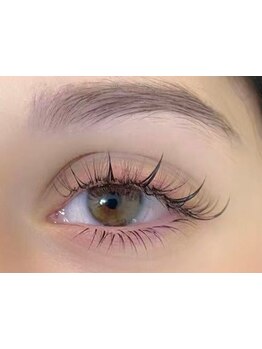 ナチュラル上品な目元にしたい