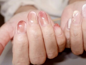 アヤネイル(Aya nail)/りんごのニュアンスネイル