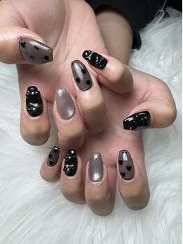 フラワーズネイル(flowers nail)/ブラックデザイン