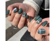 レアラニ オルオル(Lea Lani OluOlu)の雰囲気（秋ネイル）