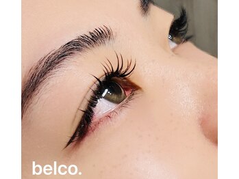 ベルコ ネイルアンドアイラッシュ(belco. nail&eyelash)の写真/ボリュームあるまつ毛にしたい方へ！フラットラッシュで軽い仕上がりを叶える♪