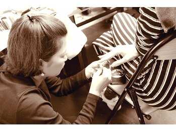 サロンアール 枚方店(salonR)/2019.9　パリコレ参加しました♪