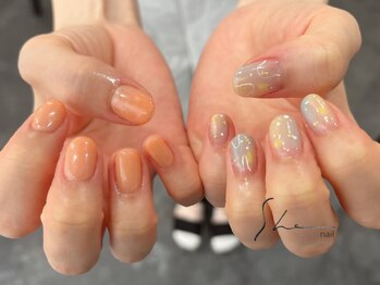 シー(SHE)/ちぐはぐネイル