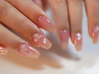 リラ(Rila)の写真/仕事で妥協しない！オフィスOKなオシャかわネイルを提案♪ニュアンスや上品系まで◎安心のベテラン揃い！