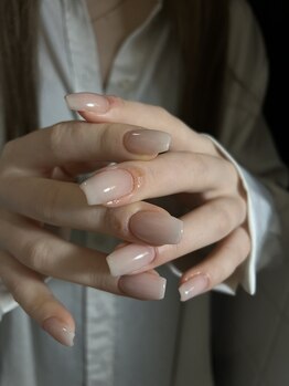 【nail】 you.uの写真/思ってもみなかった絶妙な色合わせ◆ワンカラーやオフィスネイルに抜け感をプラスする独創ニュアンスネイル