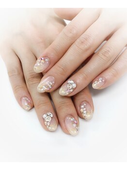 ネイルズ スペース グリッター(NAIL'S SPACE glitter)/グラデ&ビジューネイル