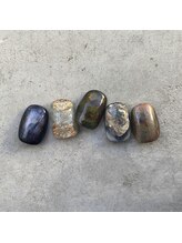 ヌア(nur.)/深みカラーnuance