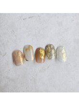 マノ(mano)/ナチュラルきらきらネイル