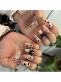 チェック柄ネイル