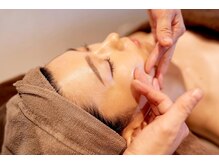 銀座レイア/<造形美小顔矯正☆痛いけど効く>