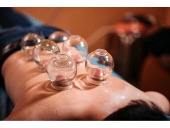 雷門マッサージ/オイル＋水玉（拔罐）