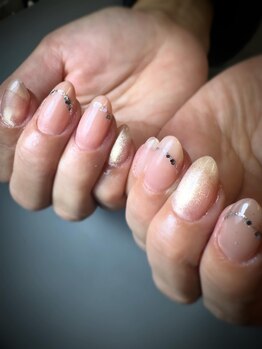 ジャミーラゾフル(Jamila-zohr)/きらきら肌馴染みカラー