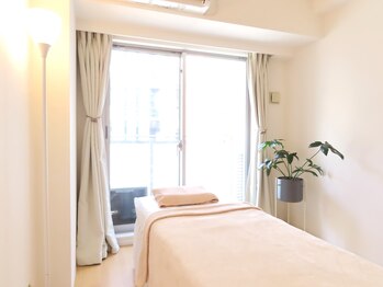 笑うヘソ歌う脳 銀座店/店内　個室完備