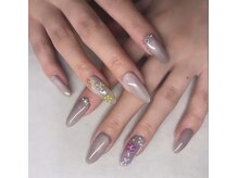 リコ ヘアアンドリラクゼーション 一宮店(LICO HAIR&RELAXATION)の雰囲気（シンプルなデザインでも輝く手元☆）