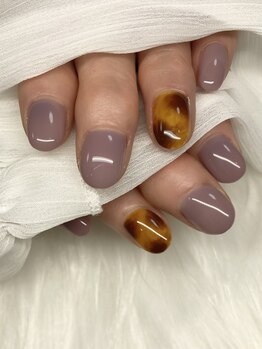 サフィールネイルサフィールネイル(Saphir nail)/べっ甲ネイル