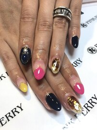 ～三角フレンチネイル～