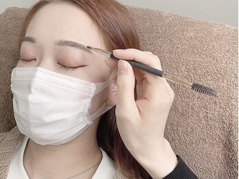 アン プレゾン(Un Plaisant)/Eyebrow